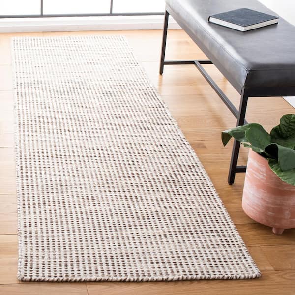 Vermont 2 ft. x 9 ft. Brown/Ivory Interlaced Runner Rug
