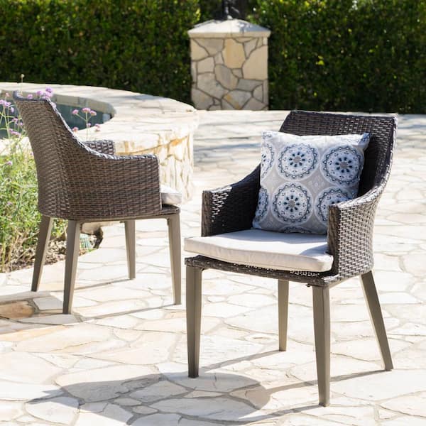 Zeus & Ruta Brown PE Rattan Wicker Metal Outdoor Lounge Chairs with Beige Cushion, Set of 2