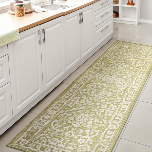 JONATHAN Y Malta Bohemian Medallion Textured Weave Green/Cream 2 ft. x 10 ft. Indoor/Outdoor Area Rug