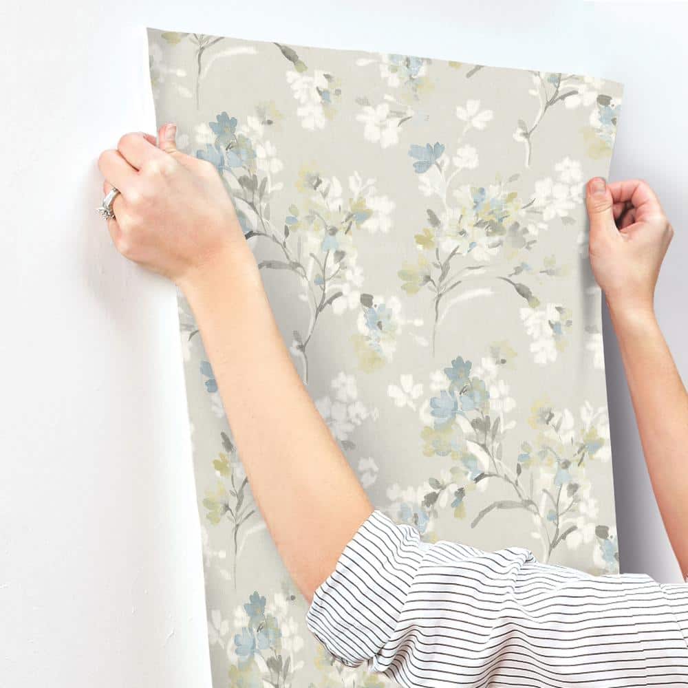 Azalea Light Grey Pre-Pasted Non-Woven Floral Wallpaper