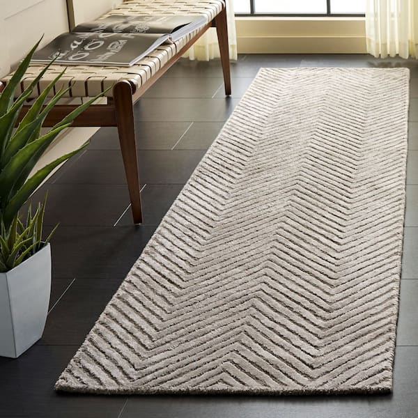 Glamour 2 ft. x 8 ft. Silver Solid Color Chevron Runner Rug