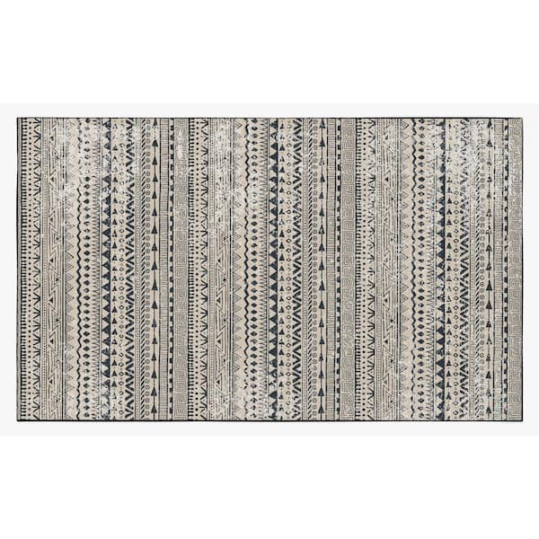DEERLUX Boho Living Room with Nonslip Backing, Bohemian Tribal Print Pattern, 4 ft. x 6 ft. Small Area Rug