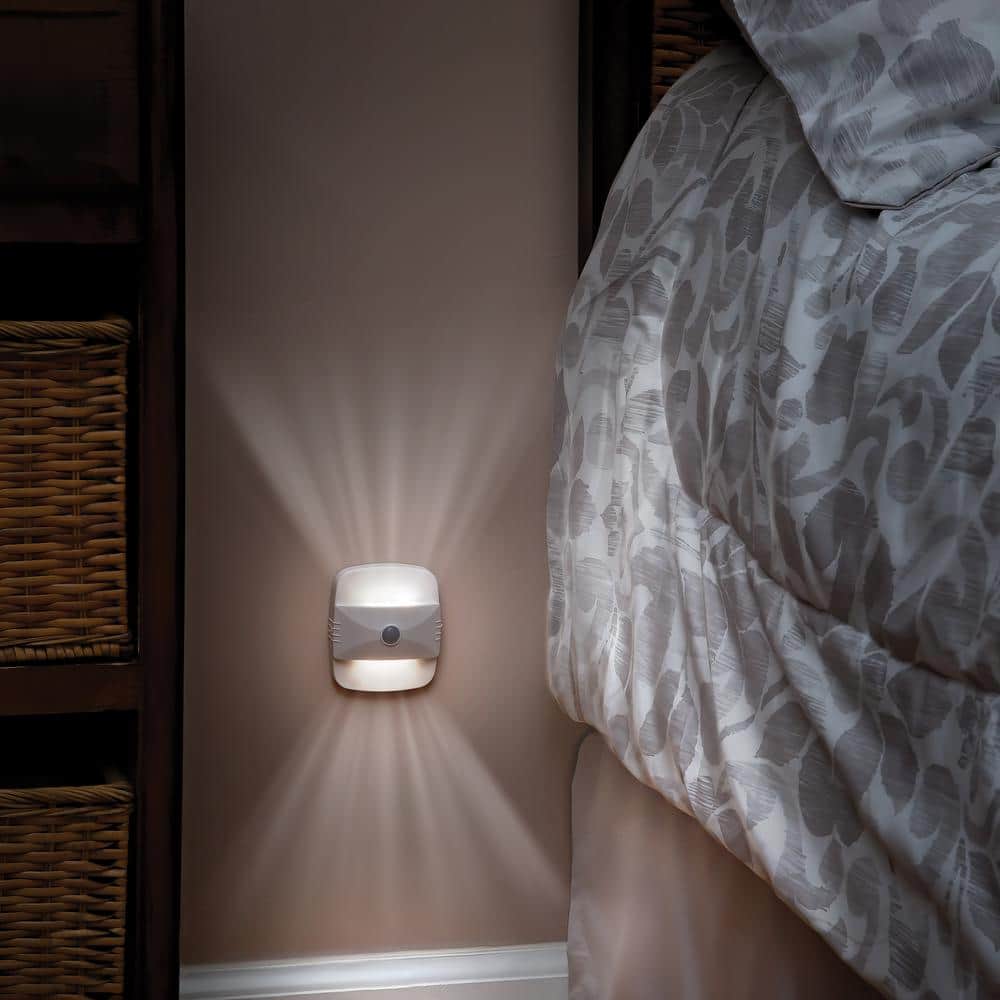 Sensor Brite White Wireless Motion Activated LED Light