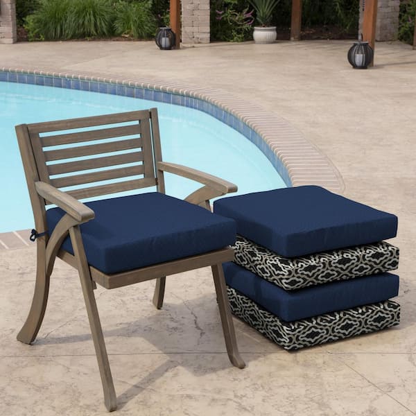 Arden Selections Sapphire Leala Chevron Square Outdoor Seat Cushion Cj12415x D9z1 The Home Depot