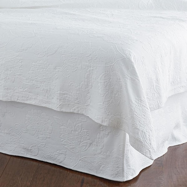 The Company Store Putnam Matelasse 14 in. White Cotton Full Bed Skirt