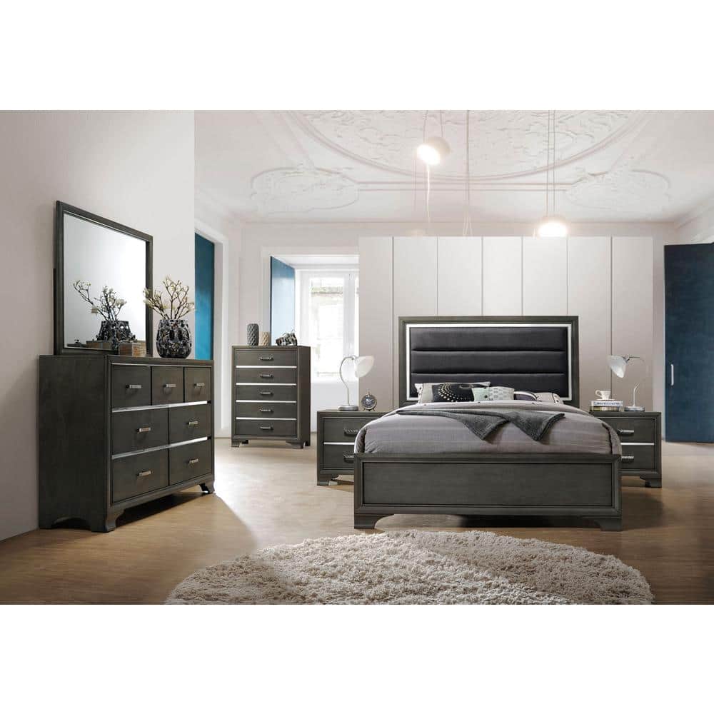 King Gray Upholstered Wood Frame Bed with Tufted Headboard