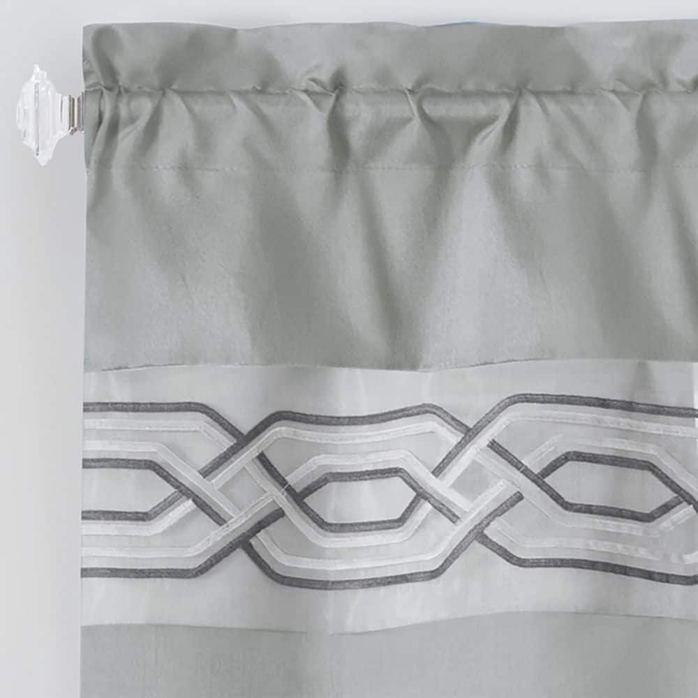 Silver Light Filtering 5-Piece Curtain Set with Geometric Lattice