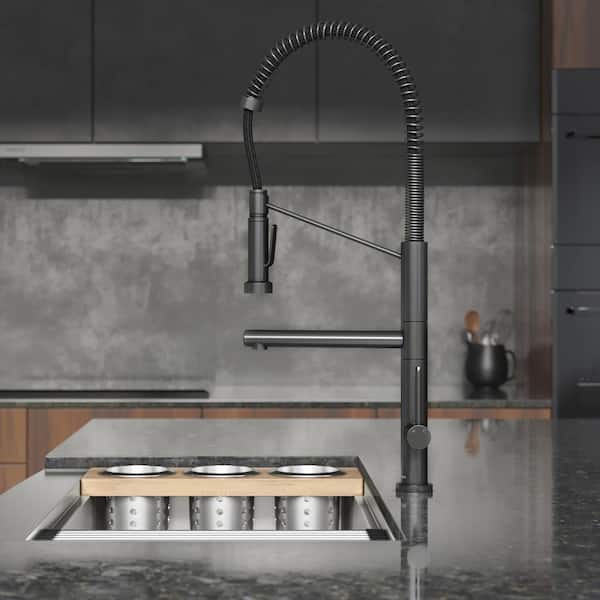 Swiss Madison Novuet Single-Handle Pull-Down Sprayer Kitchen Faucet with Pot Filler in Gunmetal Grey