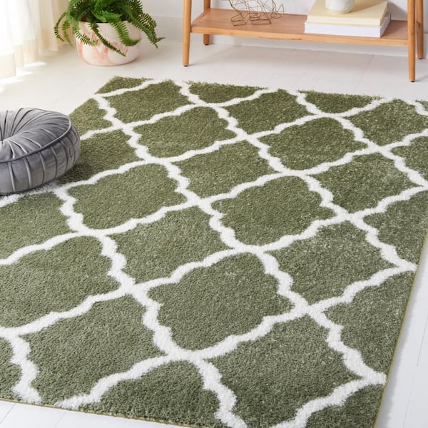 Tahoe Shag 5 ft. x 7 ft. Sage/White Trellis Diamond Area Rug