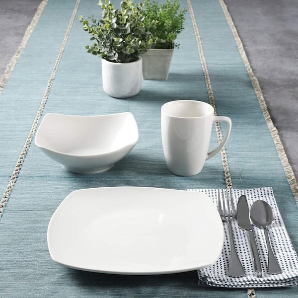 https://images.thdstatic.com/productImages/502dc1c3-4d9d-4652-b286-a26fa55bccd5/svn/white-gibson-dinnerware-sets-2-x-118326-12r-fa_600.jpg