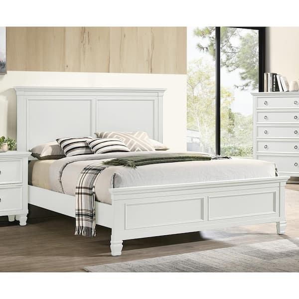 NEW CLASSIC HOME FURNISHINGS New Classic Furniture Tamarack White Wood Frame Queen Panel Bed