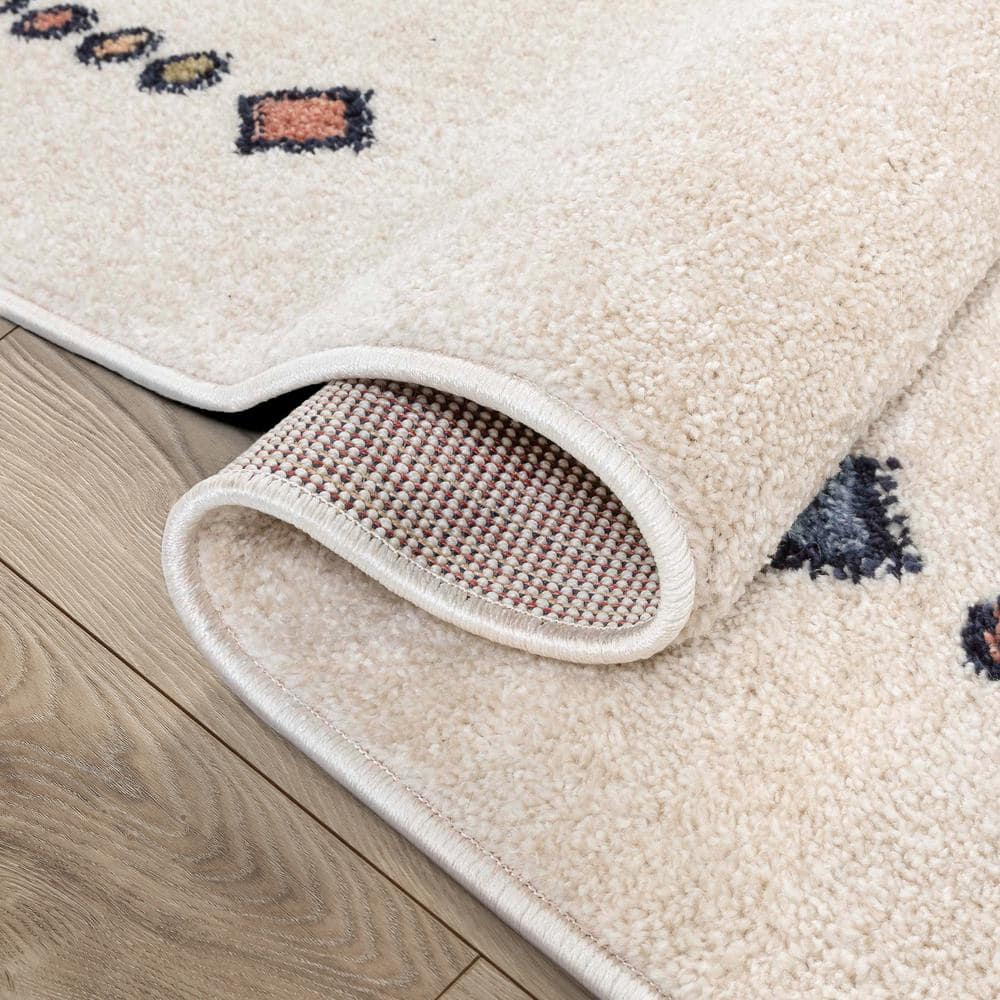 Beige Bohemian Tribal High-Low 3'11" x 5'3" Area Rug