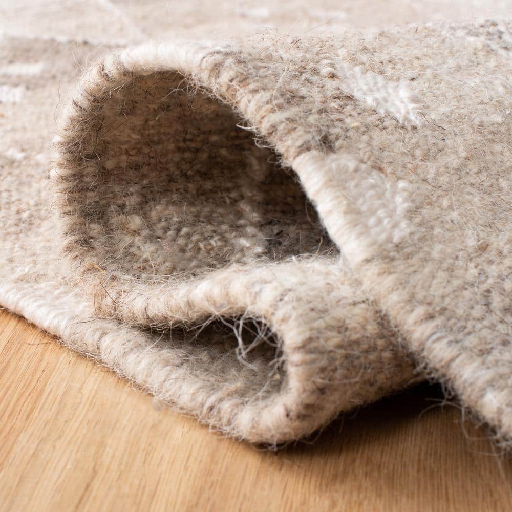 Natural Ivory 3' x 5' Handwoven Wool and Viscose Rug