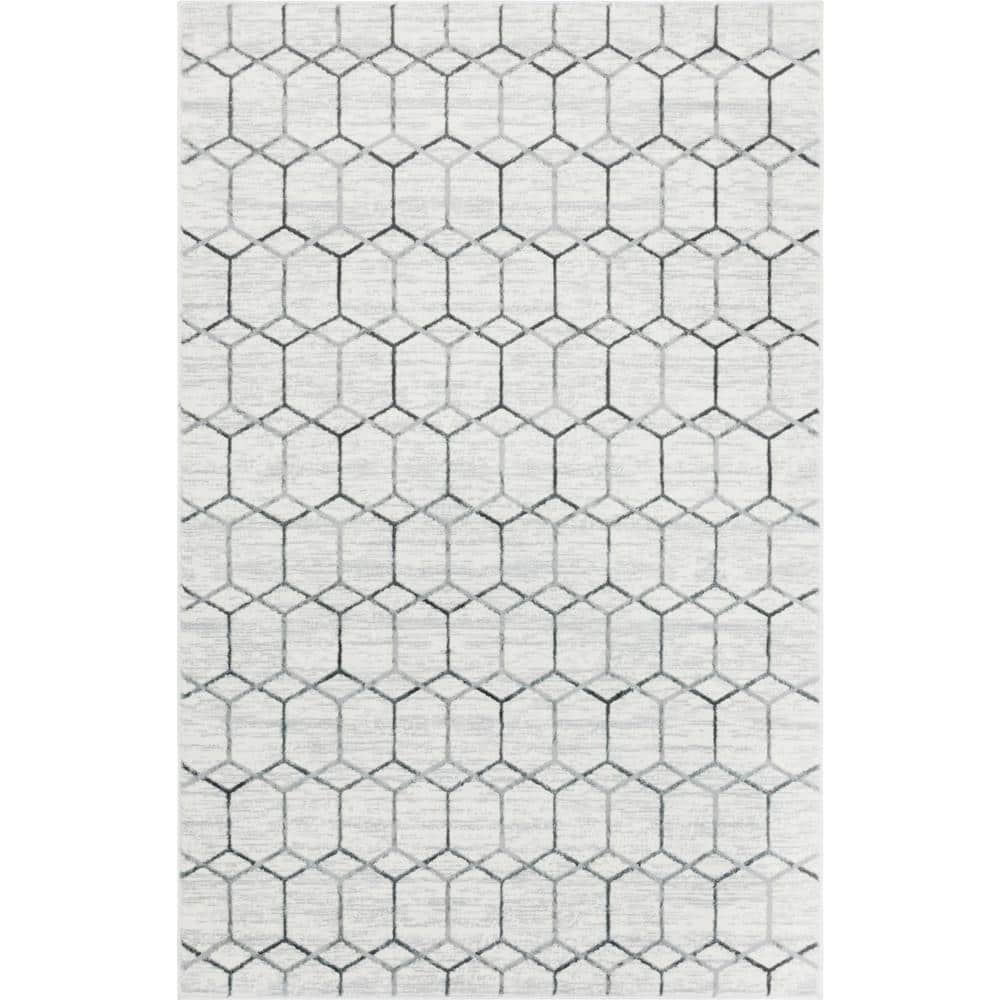 White Trellis Stain-Resistant Synthetic 7x10 Rug