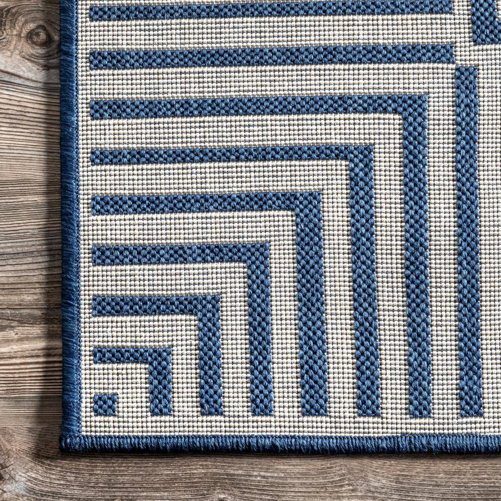 Navy and White Striped Synthetic Indoor/Outdoor Rug