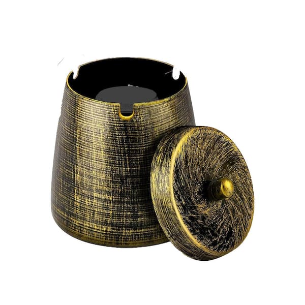 Afoxsos Classic Large Capacity 3.08 in. x 3.81 in. Gold Yellows/Golds Metal Cigarette Ashtray with Lid