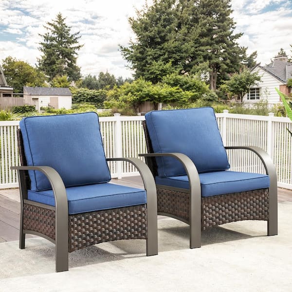 Opohoro Brown Metal Armrests Wicker Outdoor Lounge Chair, Rattan Armchair with Navy Blue Cushions for Patio Porch (2-Pack)