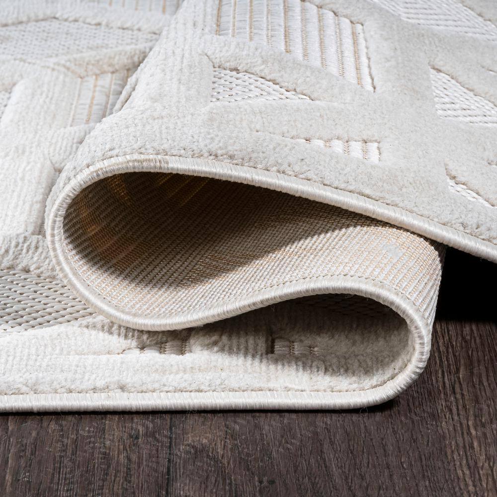 Ivory Geometric 4' x 6' Handmade Synthetic Indoor/Outdoor Rug