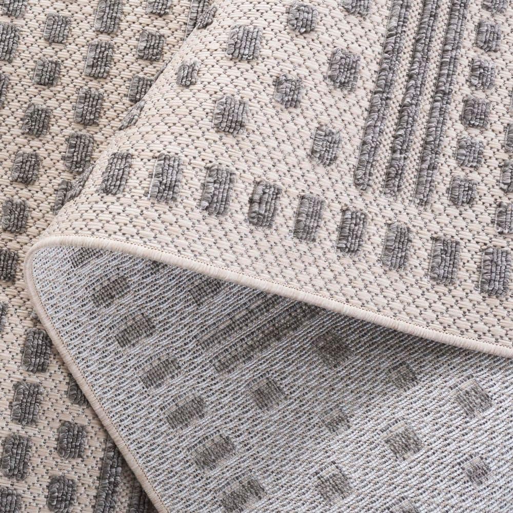 Gray Geometric Easy Care Stain-Resistant Runner Rug 2'3" x 8'