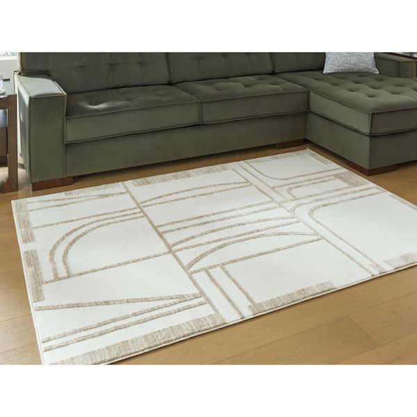 Farongrove 5 ft. x 7 ft. Beige/Light Gray Geometric Area Rug