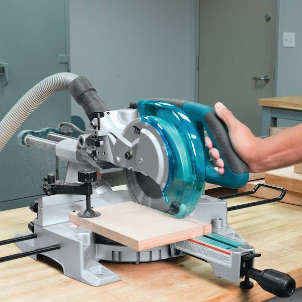 Makita 18V LXT Lithium-Ion Brushless Cordless 6-1/2 in. Compact Dual-Bevel  Compound Miter Saw with Laser (Tool Only) XSL05Z - The Home Depot