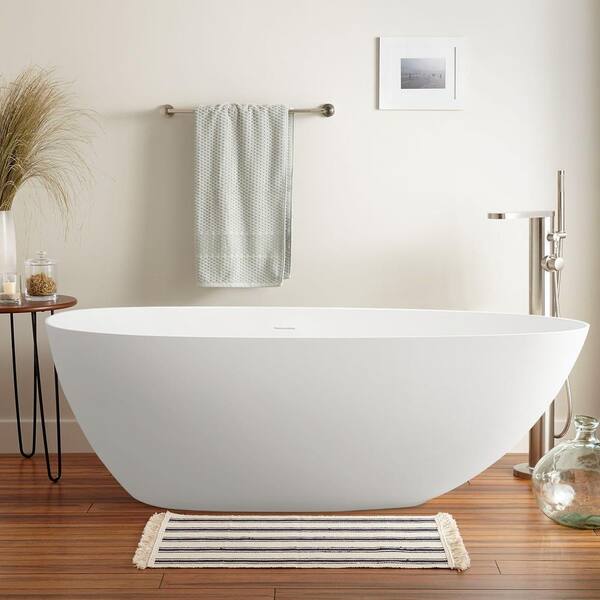 67 in. x 33.5 in. Soaking Bathtub with Center Drain in Matt White