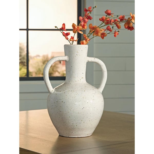 Signature DESIGN BY ASHLEY Dallinworth 16 in. White Terra Cotta
