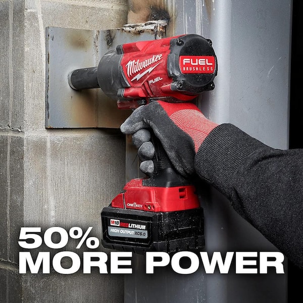Milwaukee - M18 18-Volt Lithium-Ion High Output Starter Kit with Two 6.0 Ah Battery and Charger