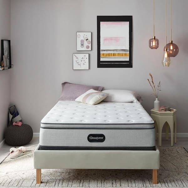 Beautyrest BR800 Queen Plush Innerspring 13.75 in. Mattress Set with Advanced Motion Base