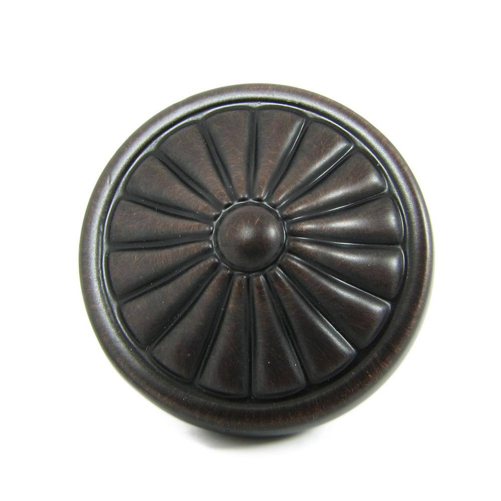 Darlington Oil Rubbed Bronze Round Cabinet Knob with Mounting Hardware