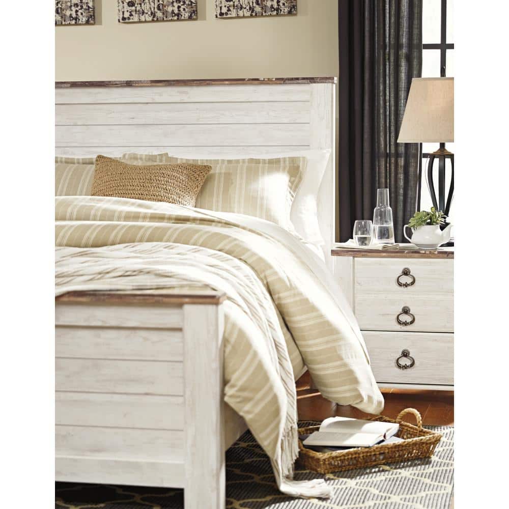 Whitewash Queen Transitional Wood Panel Bed