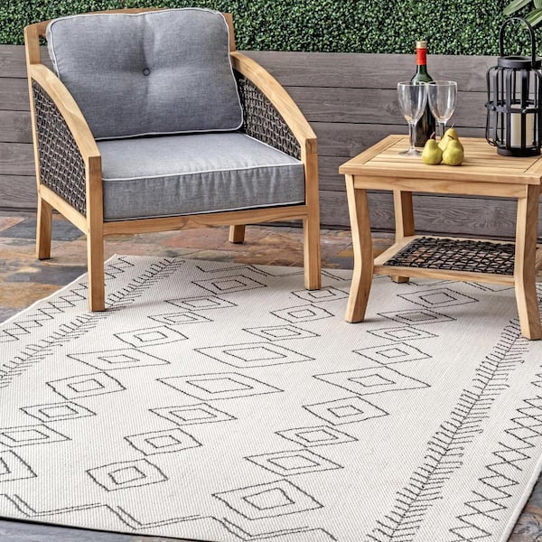 Serna Moroccan Diamonds Ivory 8 ft. 6 in. x 13 ft. Indoor/Outdoor Patio Area Rug