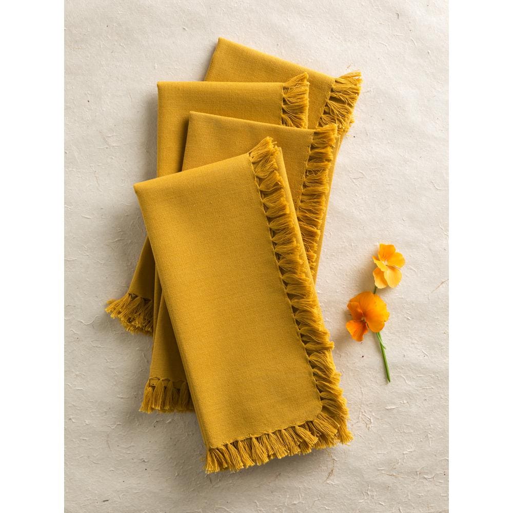 https://images.thdstatic.com/productImages/50ff41c3-2c8a-40e2-8b5f-c6c05479bd82/svn/yellows-golds-april-cornell-cloth-napkins-napkin-rings-nwess18-gold-64_1000.jpg