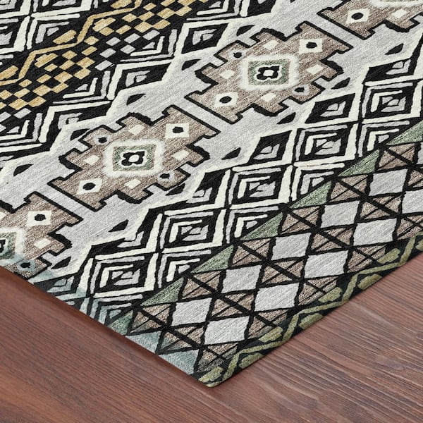 Chantille Machine Washable Indoor/Outdoor Abstract ACN2760 Black 3 ft. x 4 ft. Area Rug