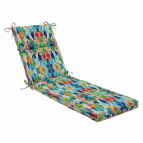 Pillow Perfect 21 x 28.5 Outdoor Chaise Lounge Cushion in Blue Reflections