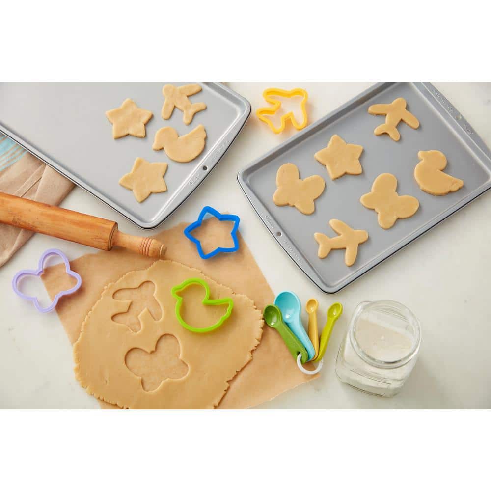 Wilton Non-Stick Heavy-Gauge 3-Piece Cookie Sheet Set