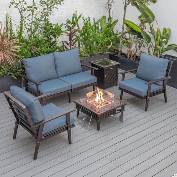 Leisuremod Walbrooke Brown 5-Piece Aluminum Square Patio Fire Pit Set with Navy Blue Cushions, Slats Design, Tank Holder