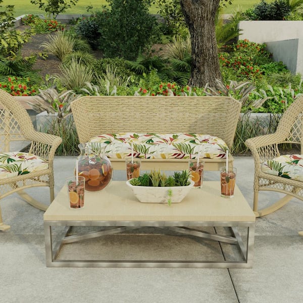 Outdoor dining bench clearance cushion