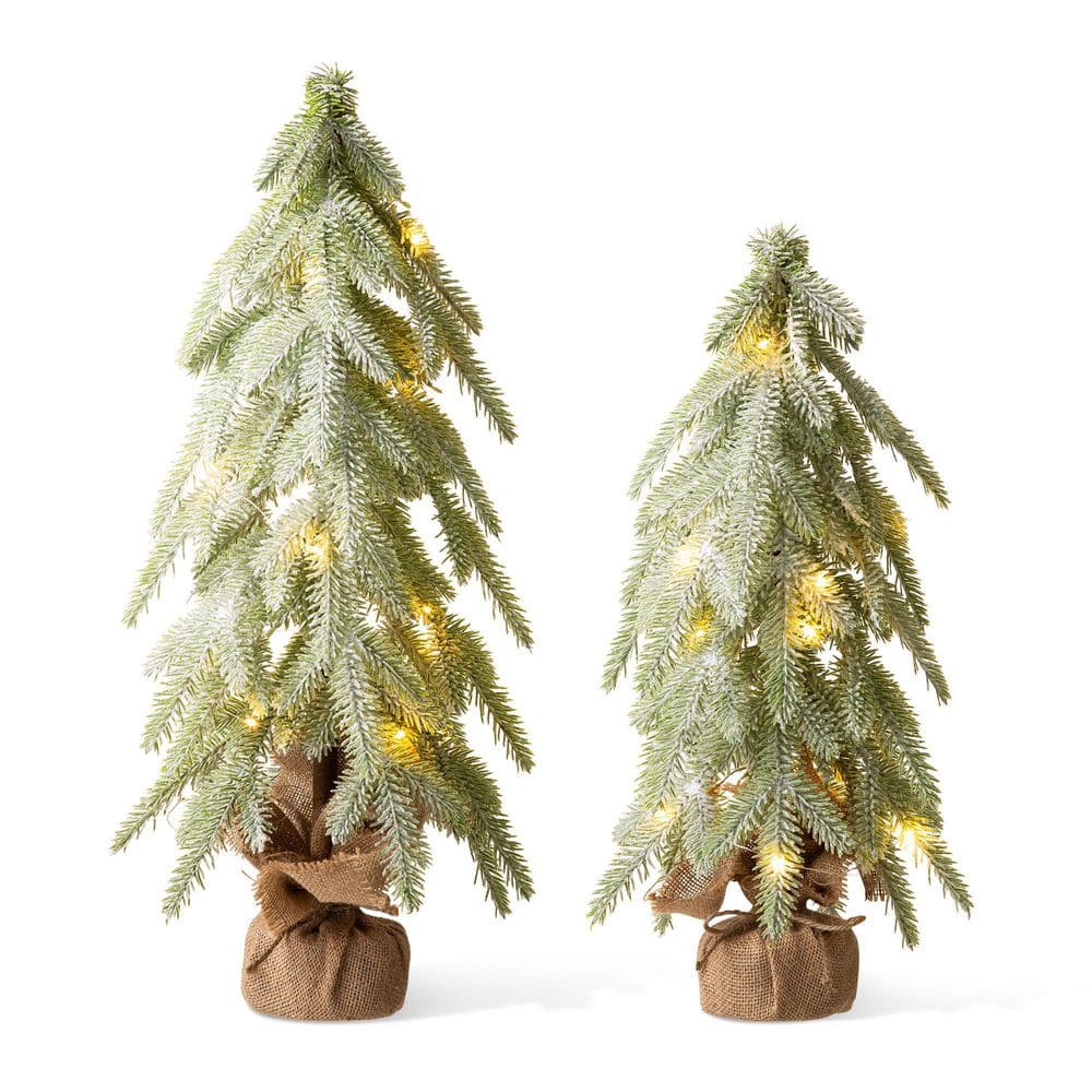 https://images.thdstatic.com/productImages/5133c688-4ad2-4206-9178-ed6fc6c2603a/svn/glitzhome-christmas-figurines-2009800018-64_1000.jpg