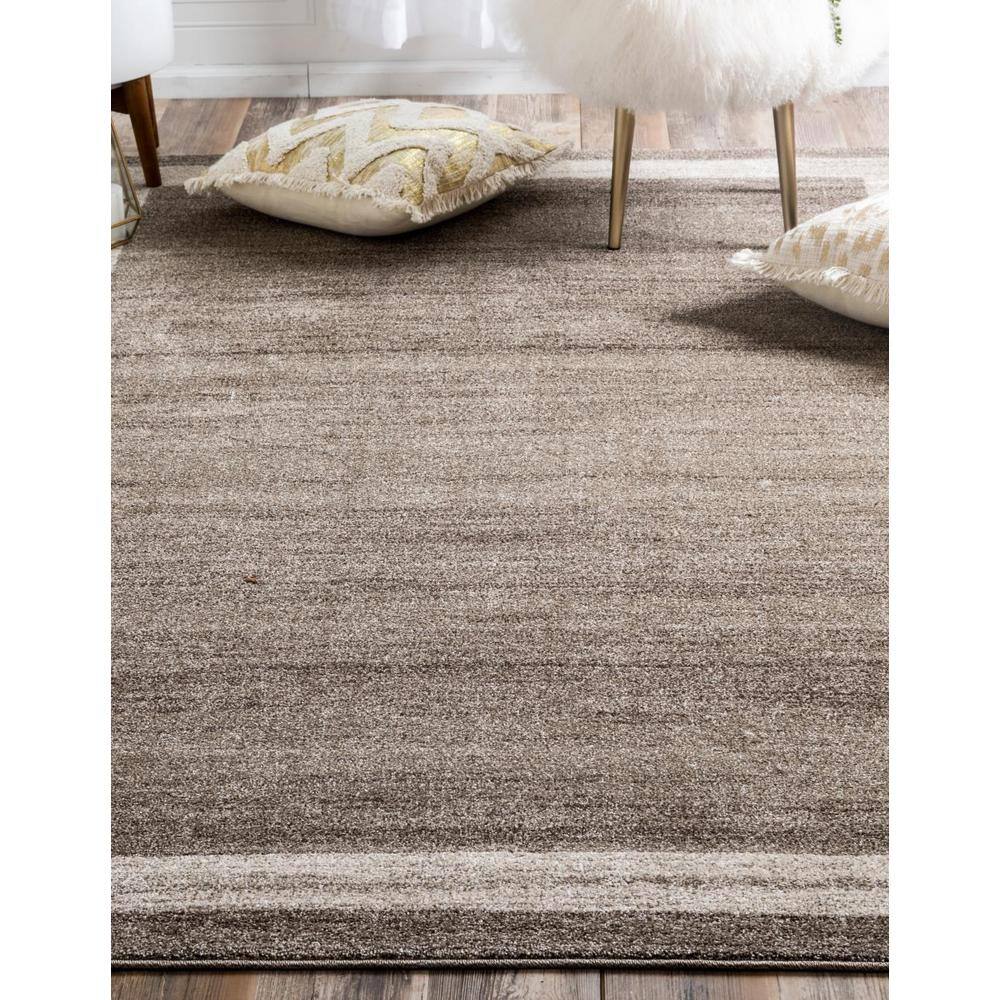 Handmade Tufted Easy-Care Reversible Rug in Light Brown/Beige
