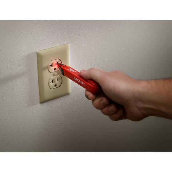 Milwaukee - Non-Contact Voltage and GFCI Receptacle Premium Test Kit
