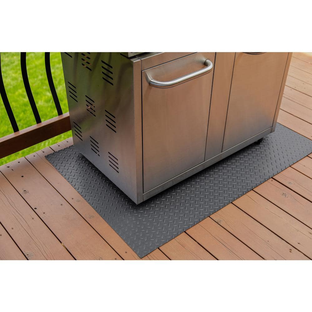 Slate Grey Diamond Tread Polyvinyl Grill Mat 47" x 32"