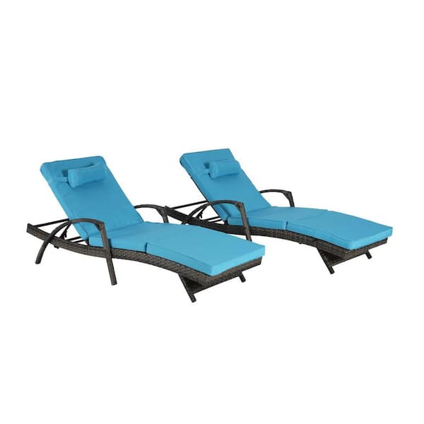 SereneVita Wicker Outdoor Chaise Lounge Chairs with Light Blue Cushions, Pool Sunbathing Recliner up to 150°, Set of 2
