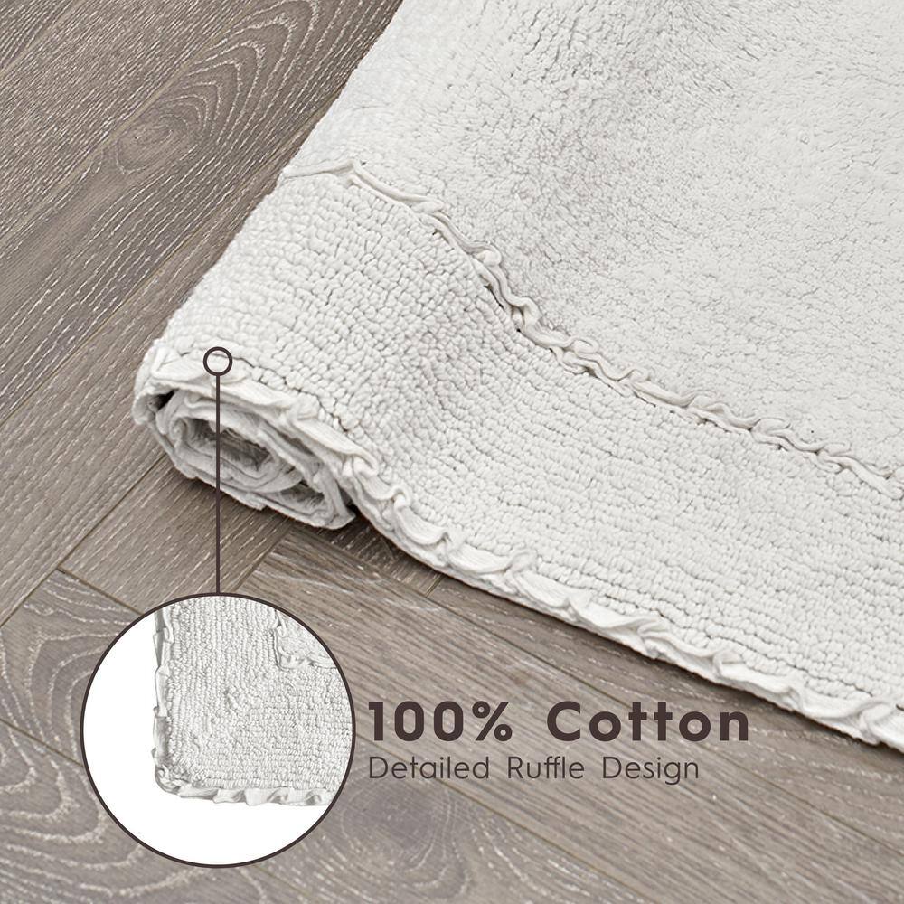 White Cotton Ruffled Border Bathroom Rug 20" x 34"