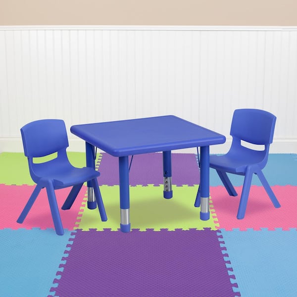 https://images.thdstatic.com/productImages/5170d9d3-62e5-4398-b900-79c8d192dd1b/svn/blue-carnegy-avenue-kids-tables-chairs-cga-yu-9232-bl-hd-31_600.jpg