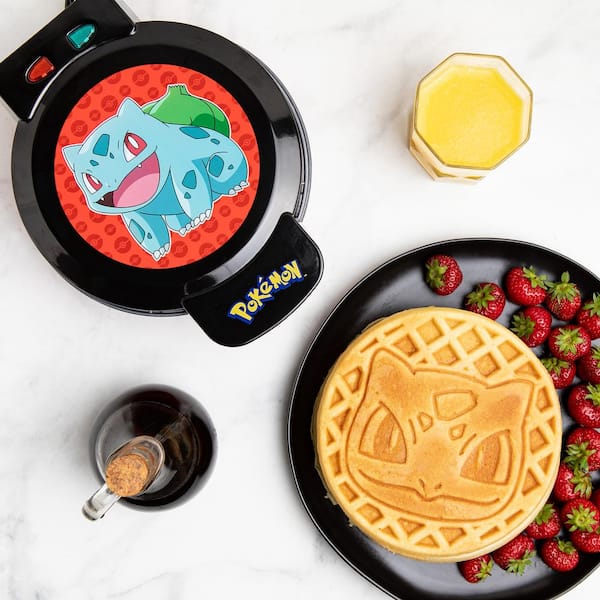 Pokémon Pokeball Mini Waffle Maker Uncanny Brands, Homeware, Free  shipping over £20