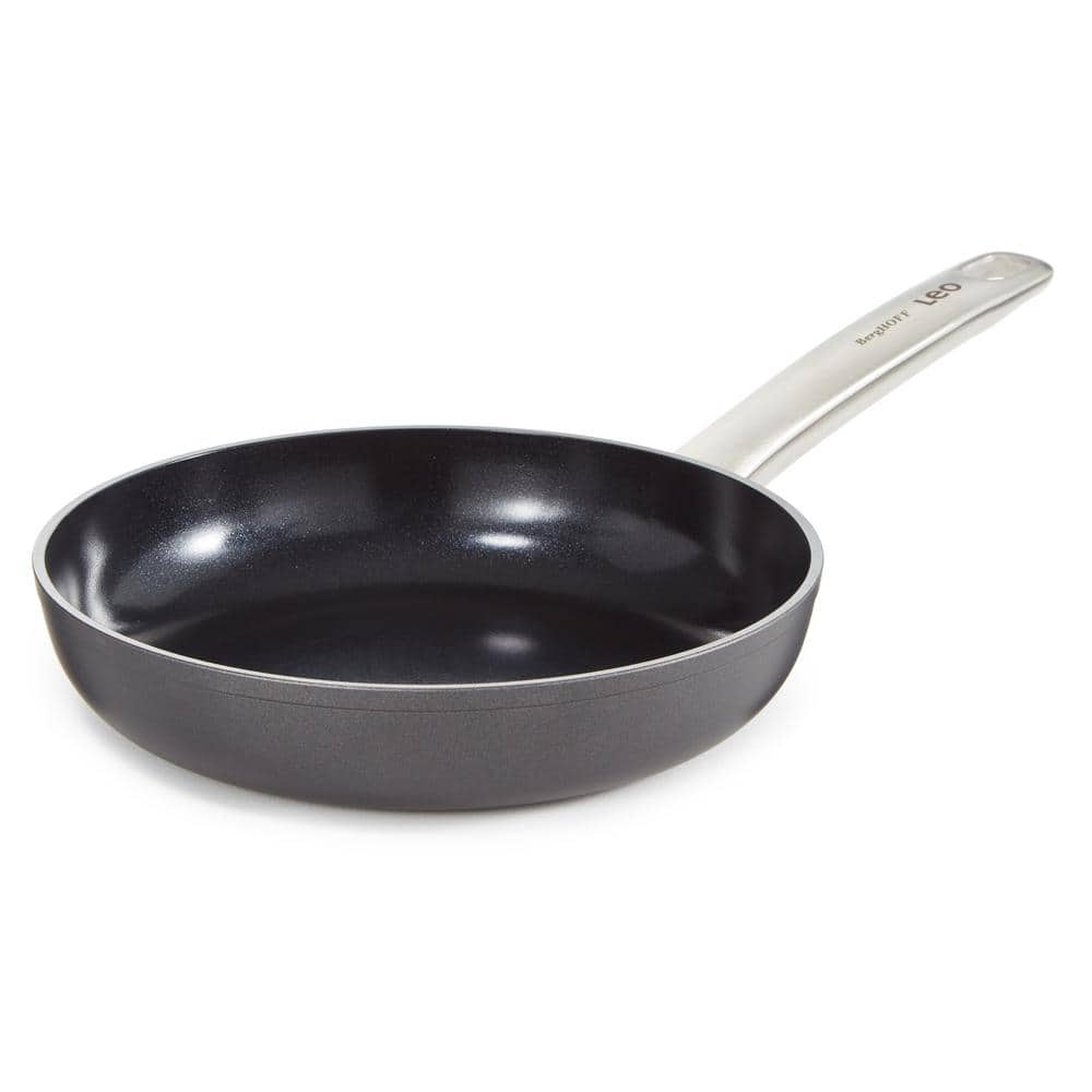 https://images.thdstatic.com/productImages/51906dfe-ed68-46eb-b560-4eb5a0adef43/svn/black-with-satin-finish-berghoff-skillets-3950477-64_1000.jpg