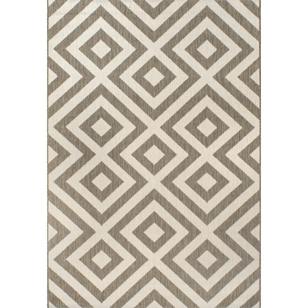 nuLOOM Shane Celtic Trellis Beige 7 ft. 6 in. x 10 ft. 9 in. Indoor/Outdoor Patio Area Rug