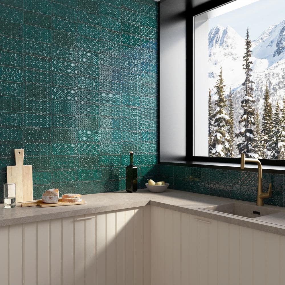 Zafiro Green Polished Ceramic Subway Wall Tile 5x10
