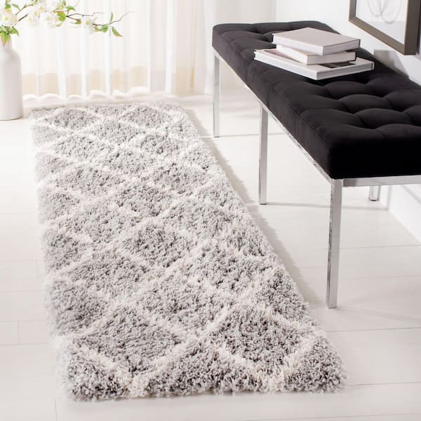 Fontana Shag 2 ft. x 10 ft. Gray/Cream Trellis Diamond Runner Rug